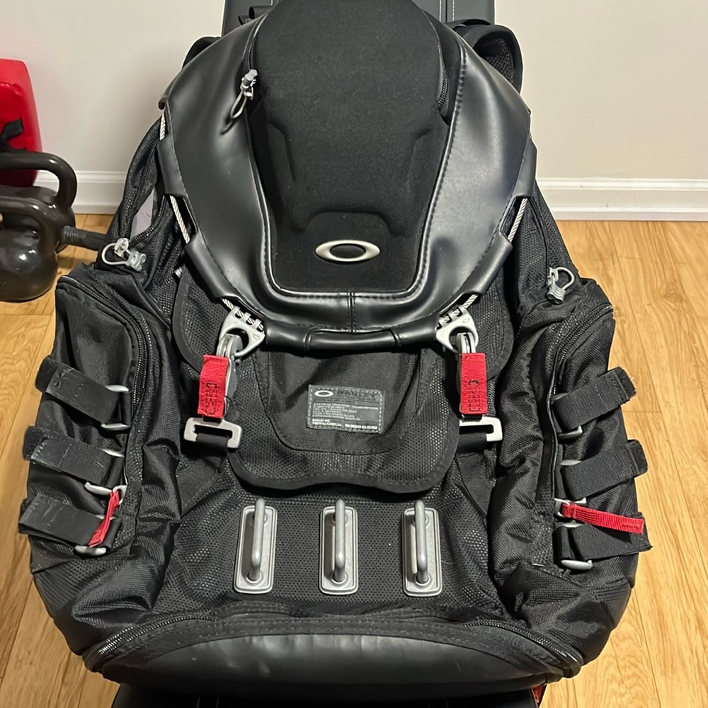 Oakley Kitchen Sink Backpack